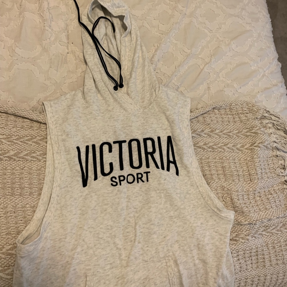 VS sleeveless hooded sweatshirt